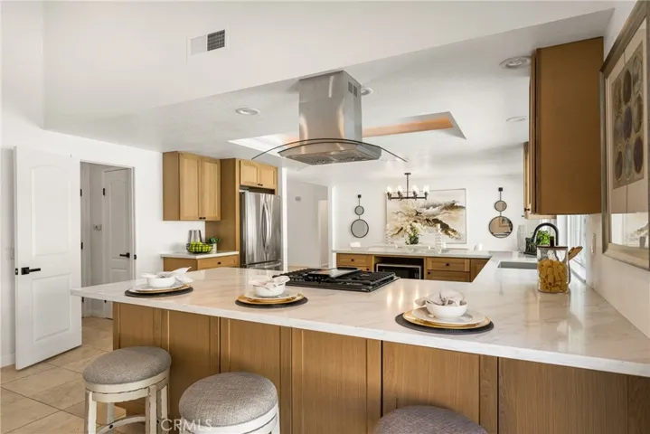 384 S Country Hill Road, Anaheim Hills, California 92808