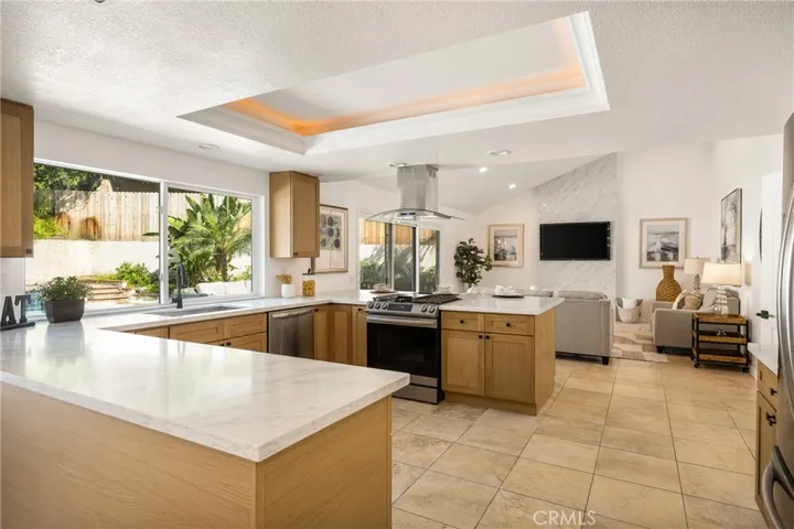 384 S Country Hill Road, Anaheim Hills, California 92808