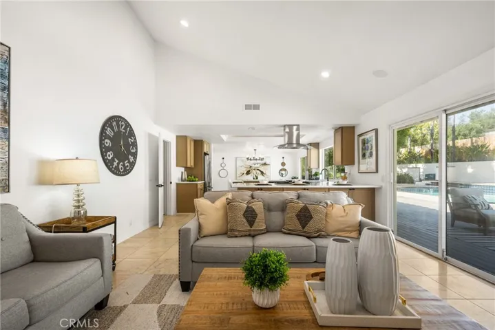 384 S Country Hill Road, Anaheim Hills, California 92808