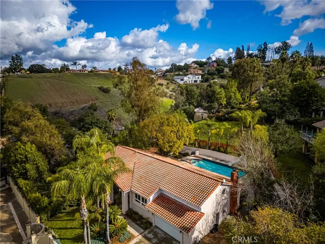 384 S Country Hill Road, Anaheim Hills, California 92808