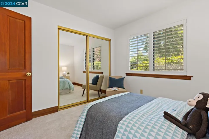 15 Miramonte Road, Orinda, California 94563