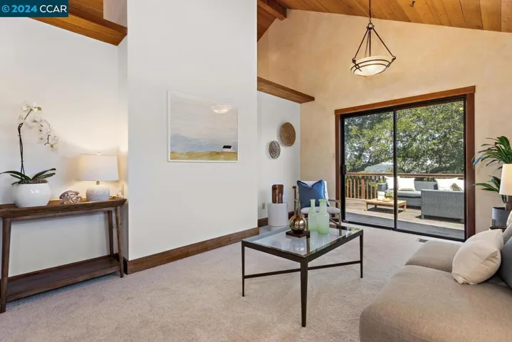 15 Miramonte Road, Orinda, California 94563