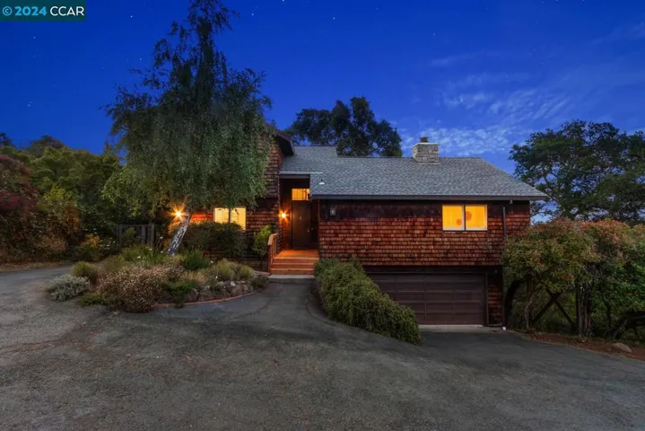 15 Miramonte Road, Orinda, California 94563