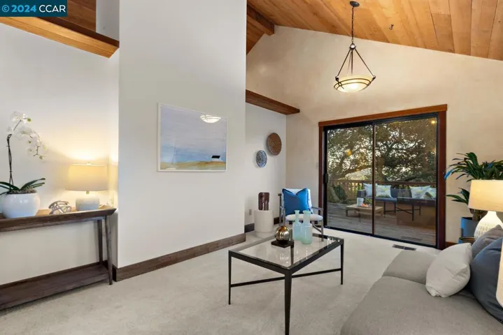 15 Miramonte Road, Orinda, California 94563