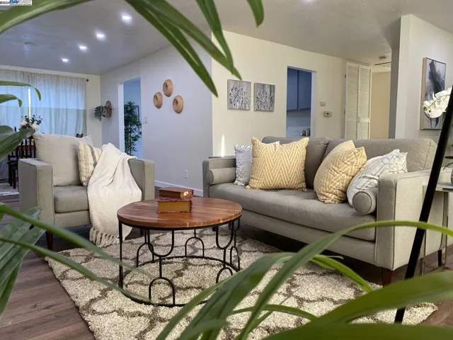 5104 Simoni Ct, El Sobrante, California 94803