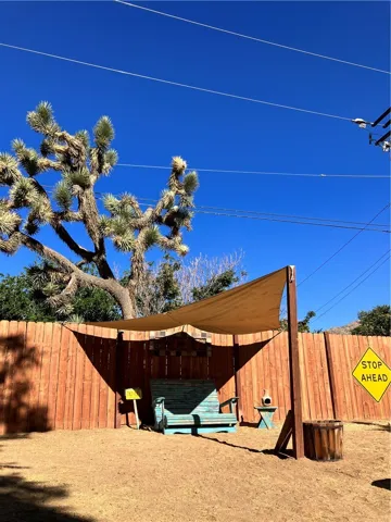 7204 Palm Avenue, Yucca Valley, California 92284
