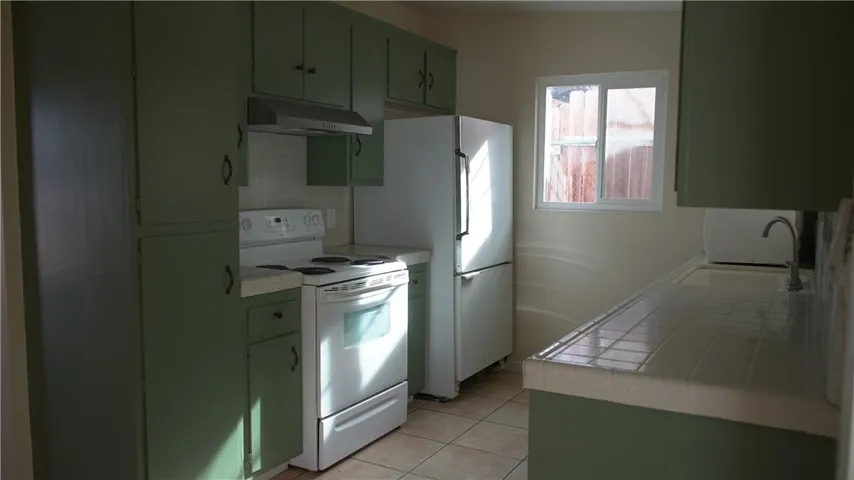 7204 Palm Avenue, Yucca Valley, California 92284
