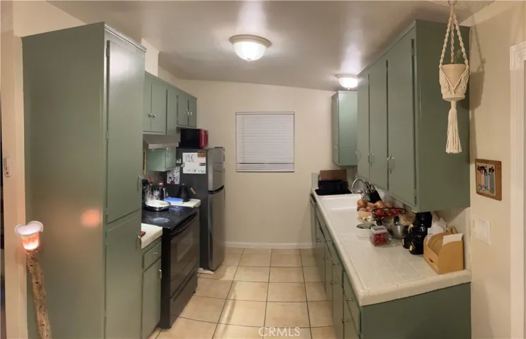 7204 Palm Avenue, Yucca Valley, California 92284