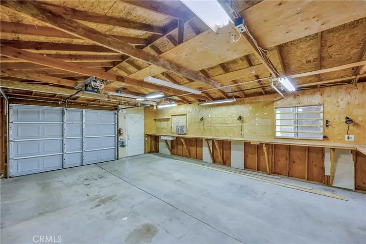 Detached Garage