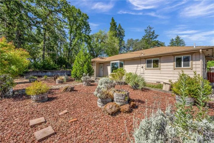 1835 Hartley Street, Lakeport, California 95453