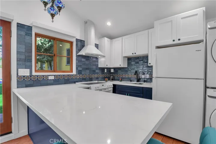23735 Tiara Street, Woodland Hills, California 91367