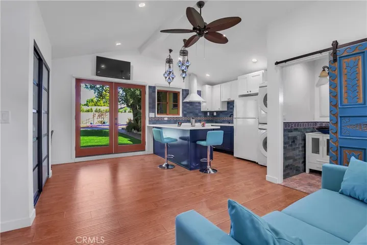 23735 Tiara Street, Woodland Hills, California 91367