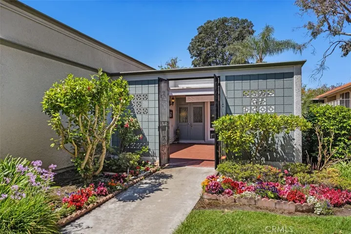 679 Via Alhambra C, Laguna Woods, California 92637