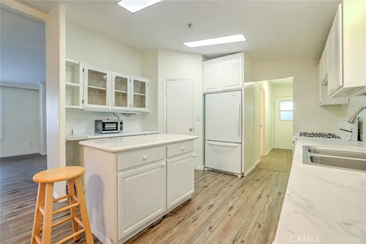 2nd home- kitchen