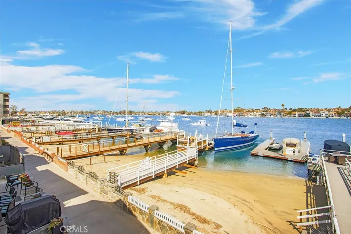 421 E Edgewater Avenue, Newport Beach, California 92661
