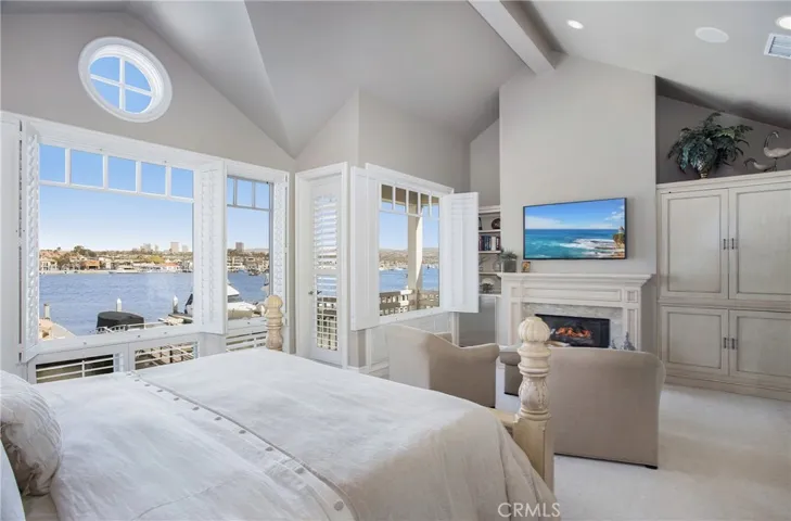 421 E Edgewater Avenue, Newport Beach, California 92661