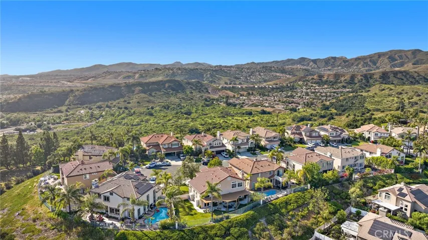 16 Via Belmonte, Rancho Santa Margarita, California 92688