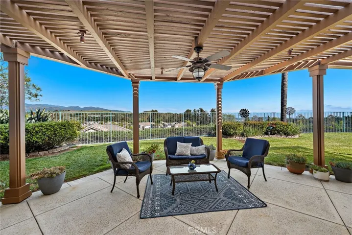 16 Via Belmonte, Rancho Santa Margarita, California 92688