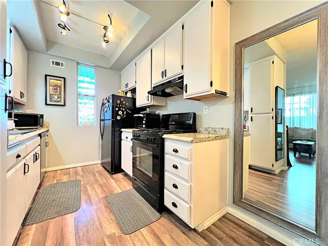 2805 W Avenue K12 141, Lancaster, California 93536