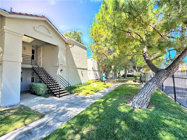 2805 W Avenue K12 141, Lancaster, California 93536