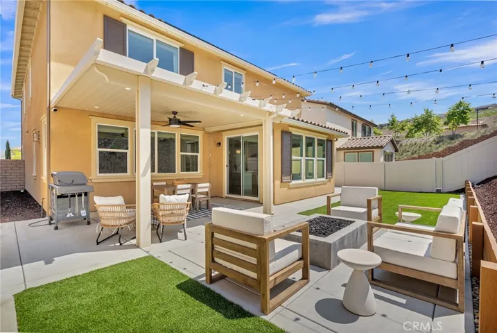 11423 Vista Way, Corona, California 92883
