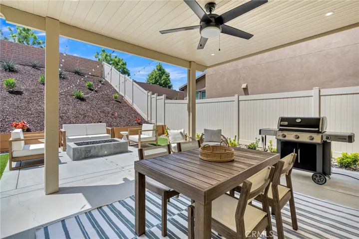 11423 Vista Way, Corona, California 92883
