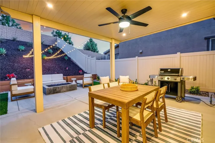11423 Vista Way, Corona, California 92883