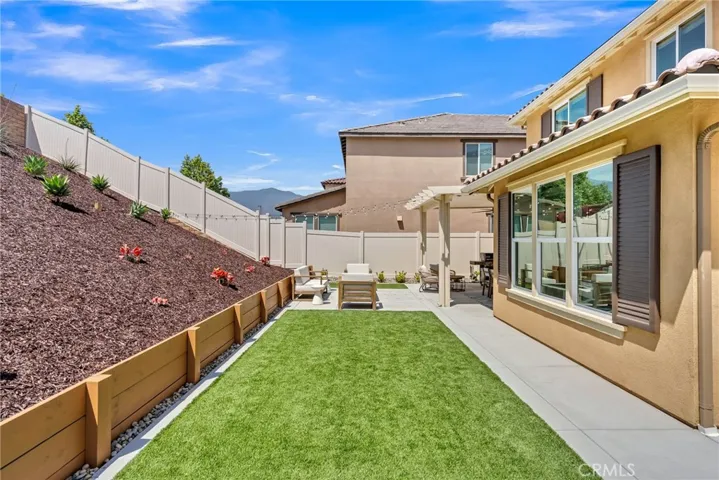 11423 Vista Way, Corona, California 92883