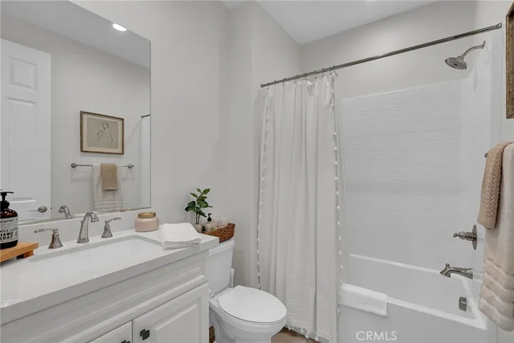 11423 Vista Way, Corona, California 92883