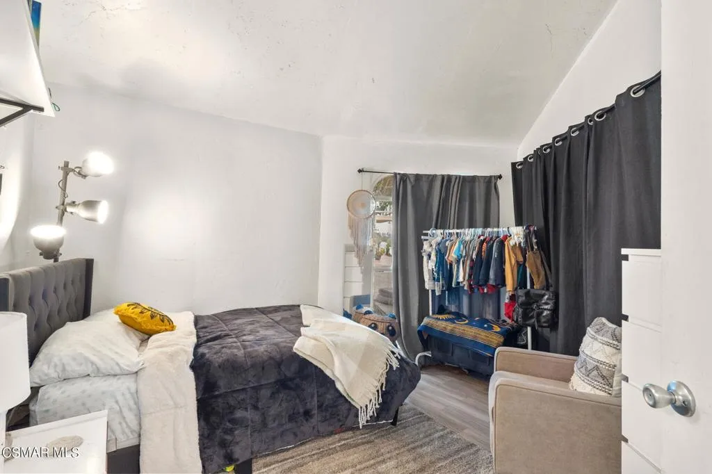 2001 Alessandro Drive, Ventura, California 93001 home-pic-11