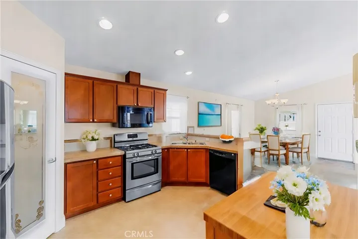 Kitchen Staged with AI