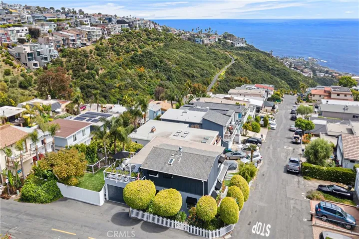 1094 Noria Street, Laguna Beach, California 92651
