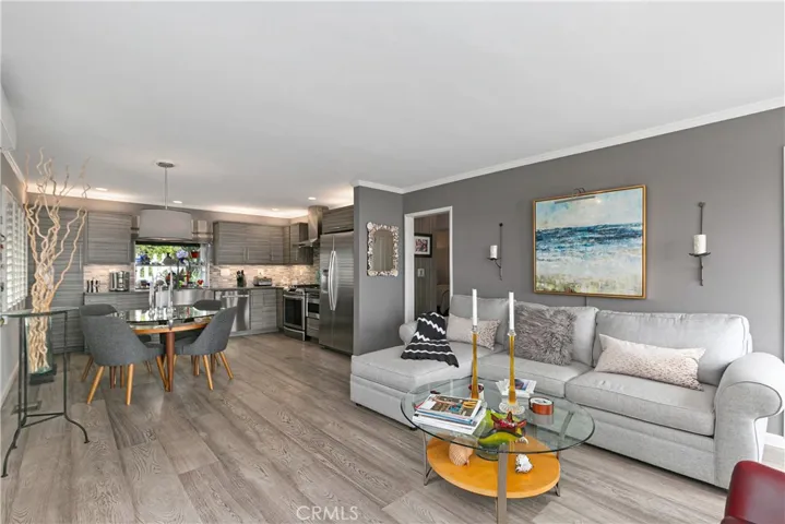 1094 Noria Street, Laguna Beach, California 92651