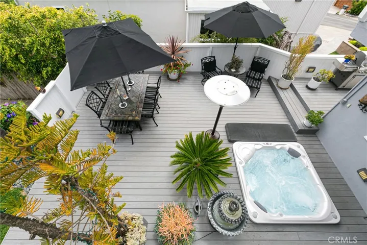 Very private jacuzzi area