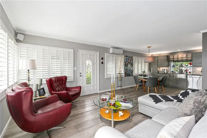 1094 Noria Street, Laguna Beach, California 92651