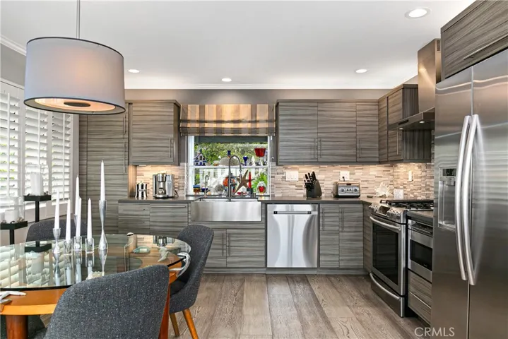 1094 Noria Street, Laguna Beach, California 92651