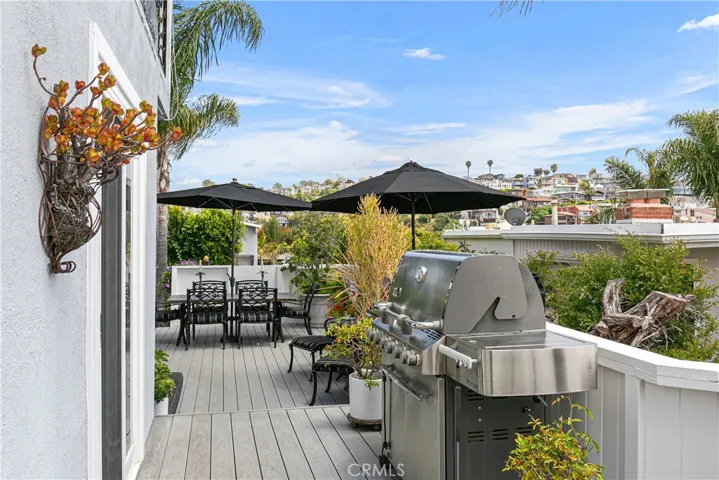 1094 Noria Street, Laguna Beach, California 92651