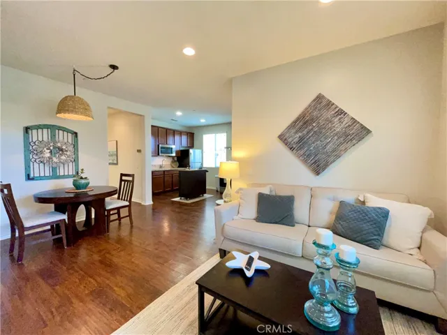 4049 Running Oak Lane 2, San Bernardino, California 92407