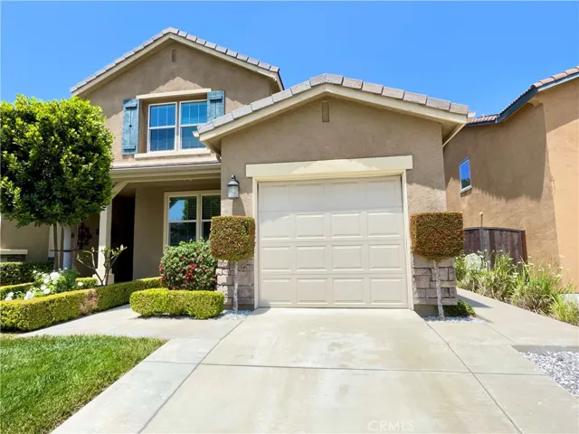 4049 Running Oak Lane 2, San Bernardino, California 92407