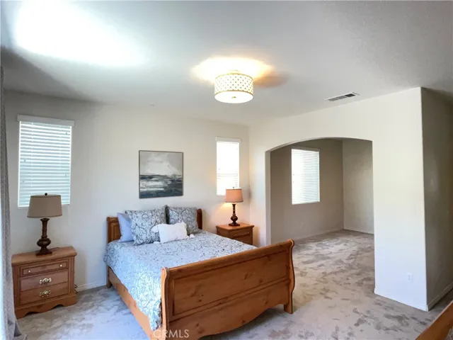 4049 Running Oak Lane 2, San Bernardino, California 92407