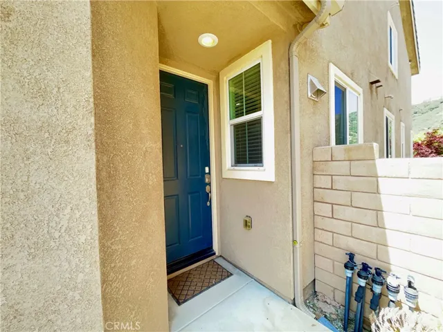 4049 Running Oak Lane 2, San Bernardino, California 92407