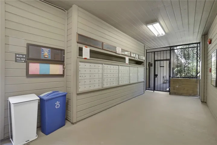 13331 Moorpark Street 333, Sherman Oaks, California 91423