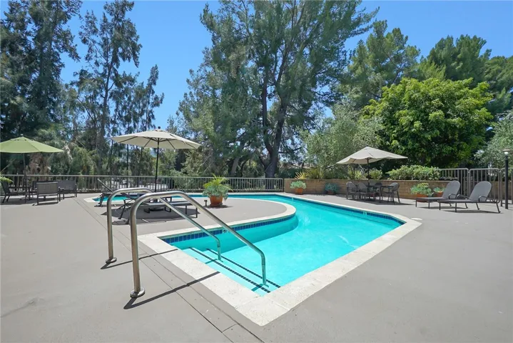 Pool 1