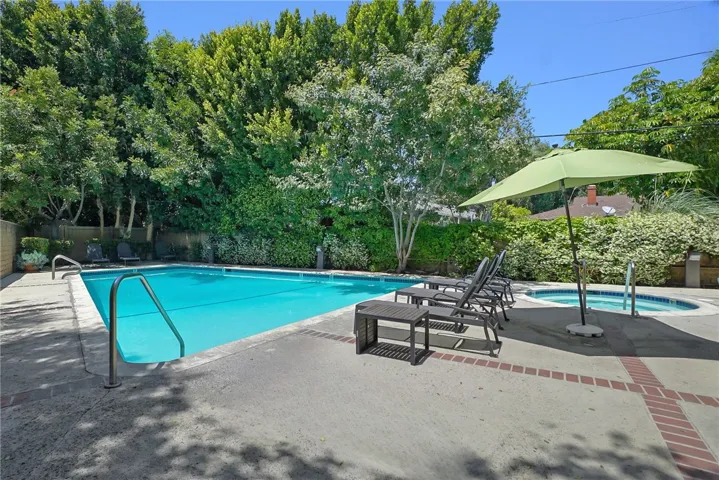 Pool 2