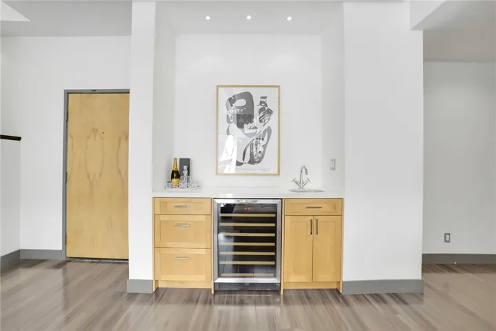 13331 Moorpark Street 333, Sherman Oaks, California 91423