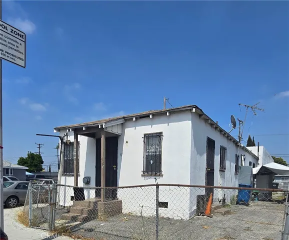 8800 Compton Avenue, Los Angeles, California 90002