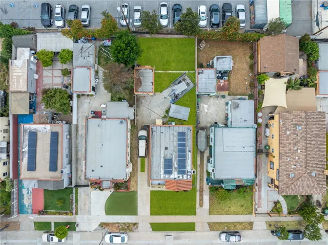 6727 7th Avenue, Los Angeles, California 90043