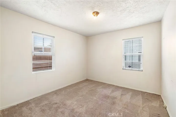 6727 7th Avenue, Los Angeles, California 90043