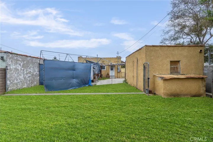 6727 7th Avenue, Los Angeles, California 90043