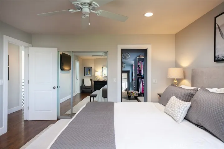 345 La Jolla Drive, Newport Beach, California 92663